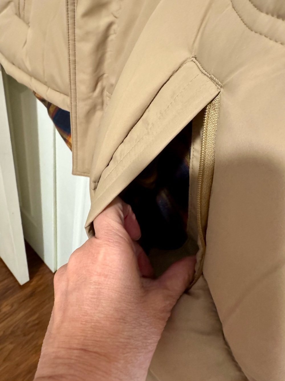 Chaps Porter Tan Hooded Puffer Vest Size 2XL - NEW - Picture 7 of 11
